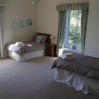 Rock Moor House B&B โรงแรมในNorth Charlton