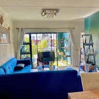 Idesel Apartment, hotelli kohteessa Edendale