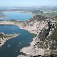 Casa Rural Dehesa de Algar, хотел в Алгар