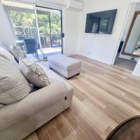 Stunning 2 BR, 2 Bathroom Beachfront Apartment Close To Everything!: bir Hervey Bay, Torquay oteli