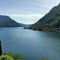 Villa Rosa Perla - Lake Como - Schignano, hotel Schignanóban