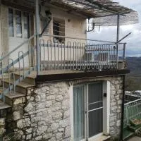 Molise isernia è casa Sbriglio, tra cascate, laghi, fiumi e relax, ξενοδοχείο σε Sessano Del Molise