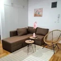 MB apartman, готель у місті Obrenovac