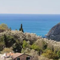 CASA VACANZA IL PORTICO, hotel di Moneglia