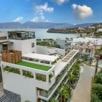 Beach Walk Luxury Suites – hotel w mieście Ajos Nikolaos