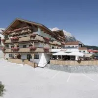 Hotel Neuwirt, hotel v mestu Mieming