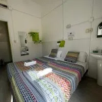Youth Hostel - Central and Basic Universitat
