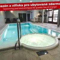 Penzion Pod Radnicí: Hustopeče şehrinde bir otel