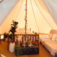 Fen meadows glamping - Luxury cabins and Bell tents