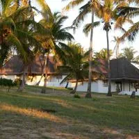 Blue Moon Beach Holiday Resort, Hotel in Inhambane
