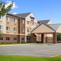 Fairfield Inn & Suites Lansing West, hotel di Delta Center Township
