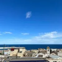 Ático duplex con Vista Mar y Terraza Privada a 200m de la playa hasta 6 personas, hótel í Garrucha