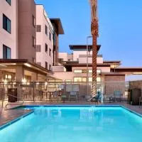Residence Inn by Marriott Phoenix West/Avondale, מלון באבונדייל