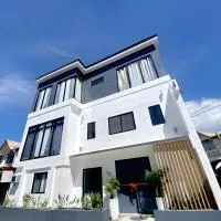 NEW Modern Suite near Airport & Beach, hotel di Sudtungan