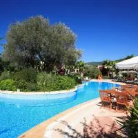 Viesnīca Zeytinada Hotel pilsētā Torba