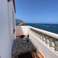 Room in Lodge - Beautiful Sunsets from the Balcony El Roque