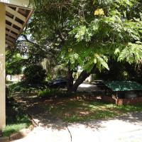 2 bedroomed apartment with en-suite and kitchenette - 2069, hotel a prop de Aeroport internacional d'Harare - HRE, a Harare