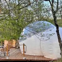 Fun'ambulle, hotel u gradu 'Féneyrols'