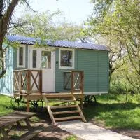 The Woodpecker shepherd hut, hótel í Elmswell