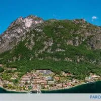 Viesnīca Parco San Marco Lifestyle Beach Resort pilsētā Porleca