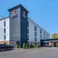 Comfort Inn & Suites Liverpool - Syracuse North、リバプールのホテル