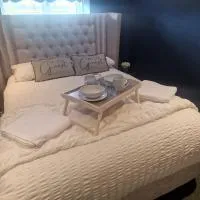 Lenox Bed and Breakfast, хотел в Хейл