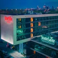 Hotel Sante, отель в Варшаве