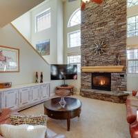 Cozy Arizona Retreat with Fireplace, Patio and Grill!, hotel cerca de Aeropuerto de Flagstaff Pulliam - FLG, Flagstaff