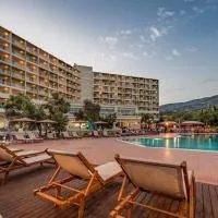 Evia Riviera Resort by Anayia All Inclusive Resorts, hotel sa Amarynthos