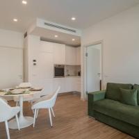 NEW! Exclusive Eur Apartment、ローマ、Fonte Ostienseのホテル