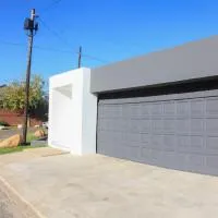4447 Guesthouse, hotel di Pimville