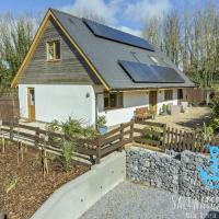 Boundary Cottage - Spacious Homely Cottage With Log Burner and Garden