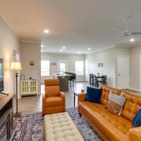 Quaint Harrison Home 2 Mi to Downtown!، فندق بالقرب من مطار مقاطعة بوون - HRO، هاريسون