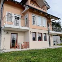 Green Apartment Cerknica, hotel a Cerknica