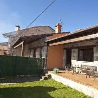 Las Cabañas de Pimiango، فندق في كولومبيريز