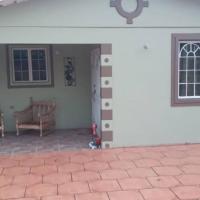 Spacious Home, hotel in Couva
