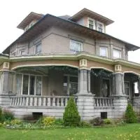 Tarry Here Mansion Bed & Breakfast โรงแรมในซาลาแมงกา