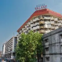 Hotel Galaxy Opp Surat Railway Station, отель в городе Сурат