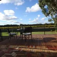 Blue Wren Studio Apartment, hotel em Currency Creek
