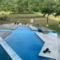 Bala Beach Paradise 1-bedroom Fully Equipped apt., hotel u gradu Kolon