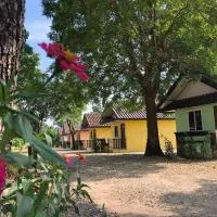 Ban Rai Plai Na บ้านไร่ปลายนารีสอร์ท, khách sạn ở Ban Mai Pho Thong