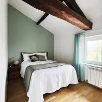 Chambres d'hôtes - Les Varennes, hotelli kohteessa Saint-Georges-de-Reneins