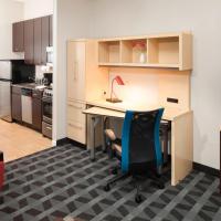 TownePlace Suites Columbus, hotel dekat Columbus Metropolitan - CSG, Columbus