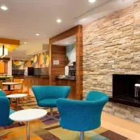 Fairfield Inn & Suites Waco South, hotel u gradu Vejko