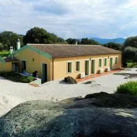Chicchiritanos, hotel em Monti