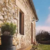 Viesnīca Les Trois Jolies pilsētā Maylis