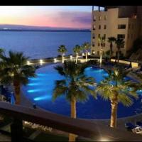 Dead Sea view Elite apartment Samara Resort traveler award 2024, hotel in Sowayma