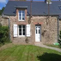 Le Cottage - Gîtes de Cavran, hotel Saint-Malo des 3 Fontaines városában