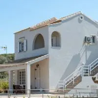 Pecka's house by the river, ξενοδοχείο στον Μαραθιά