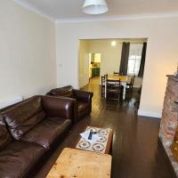 Sherwood Terrace 3 Bedroom 1 Double Bed 4 Single Beds Entire Property Contractors Welcome